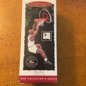 Hallmark Hoops stars Shaquille O'Neal